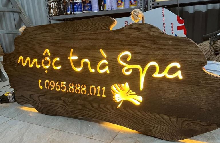 Biển gỗ quảng cáo 1 bien go quang cao