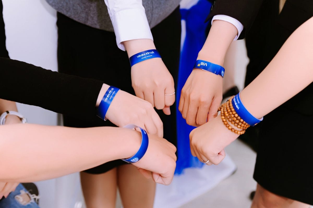 LỄ KHAI TRƯƠNG "PHÒNG GIAO DỊCH VIB PHƯỚC HẢI CHI NHÁNH NHA TRANG" 2 492424232 1154320273374232 4651796131275582343 n